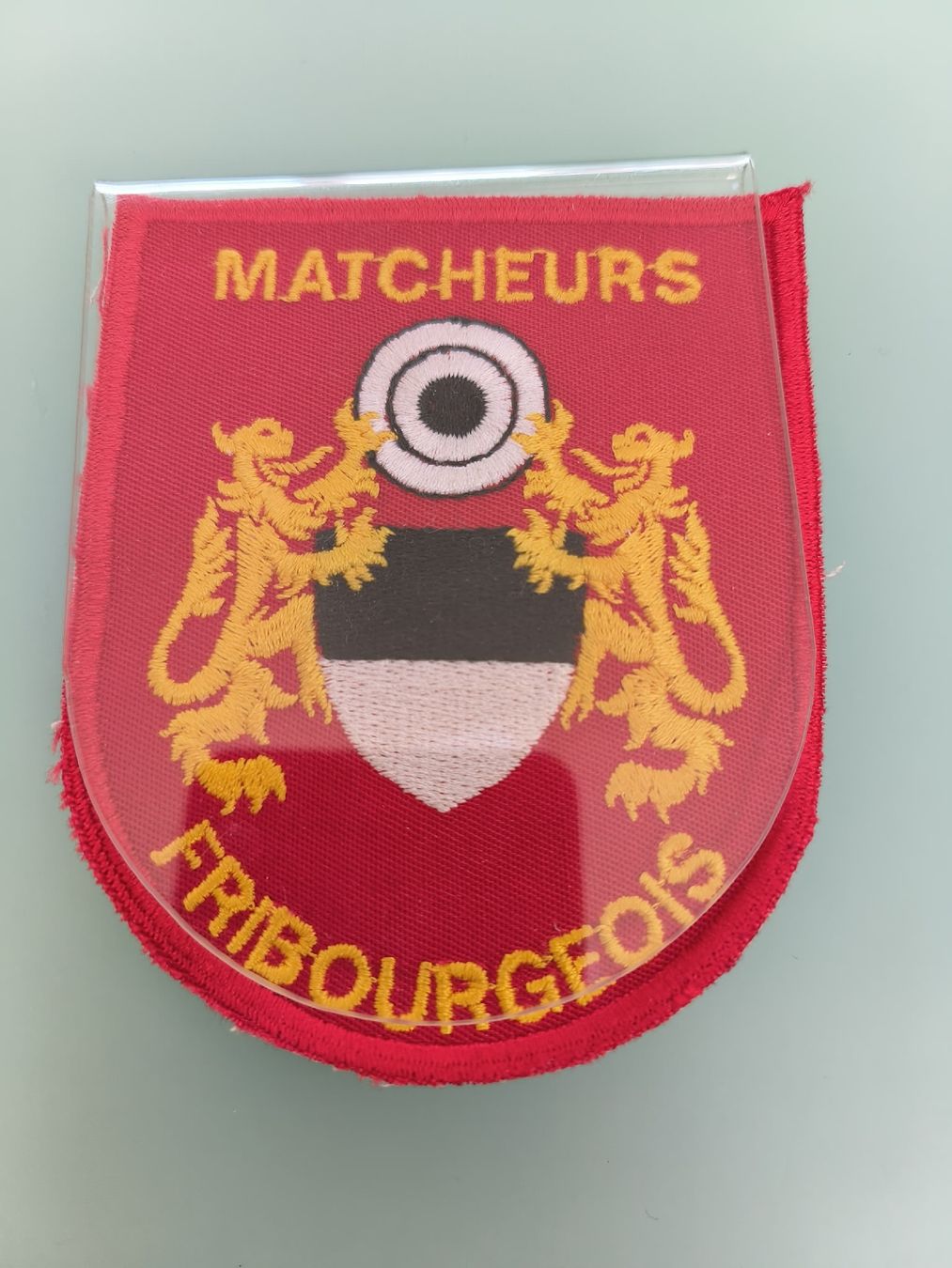 Toppe: badge marcheurs Fribourgeois – Usato da Lignières venduto da Sulyvan