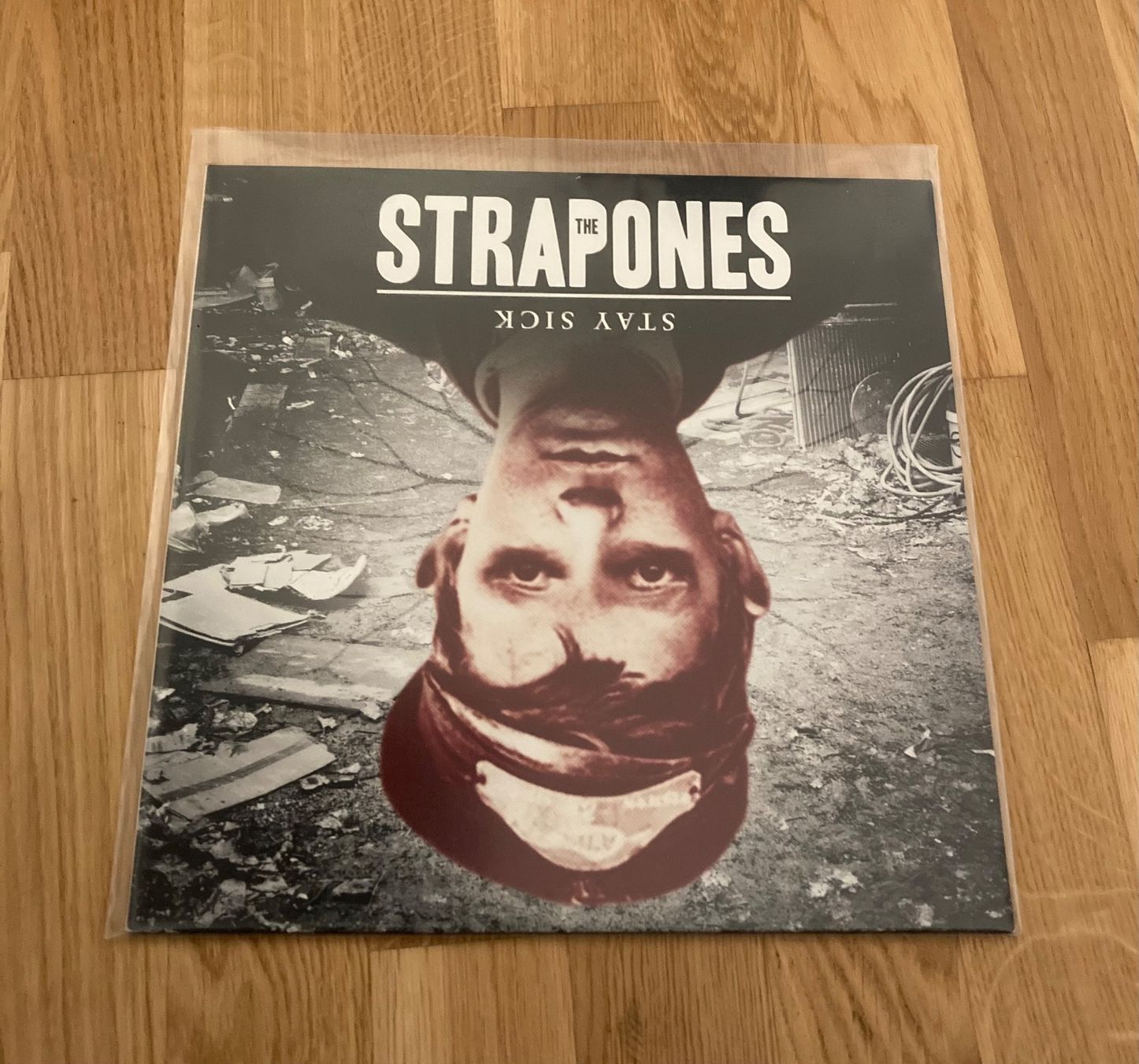 Schallplatten: The Strapones / Stay Sick / Vinyl Schallplatte – Neu (gemäss Beschreibung) aus Bern von RageMM87