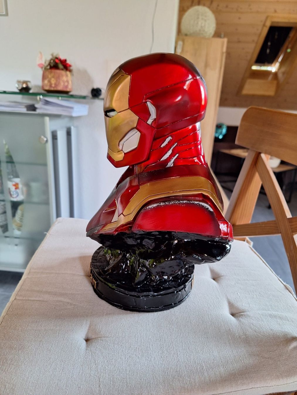 Statuette: Iron-Man Kopf Statue 37cm Massiv Material – Nuovo (secondo la descrizione) da Lohn-Ammannsegg venduto da JarvisSystem2.0 2