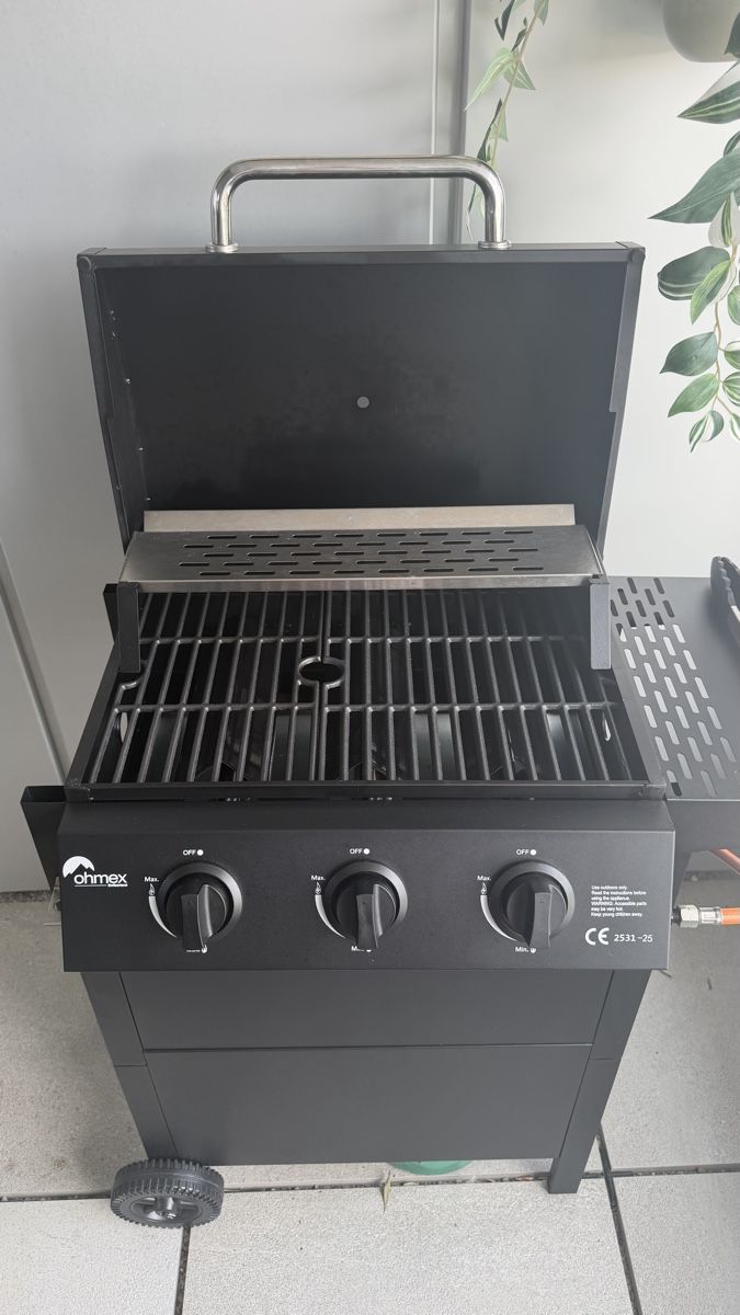 Grils: Gasgrill BBQ: 2x gebraucht – D'occasion à Ostermundigen par Joel_2618 1