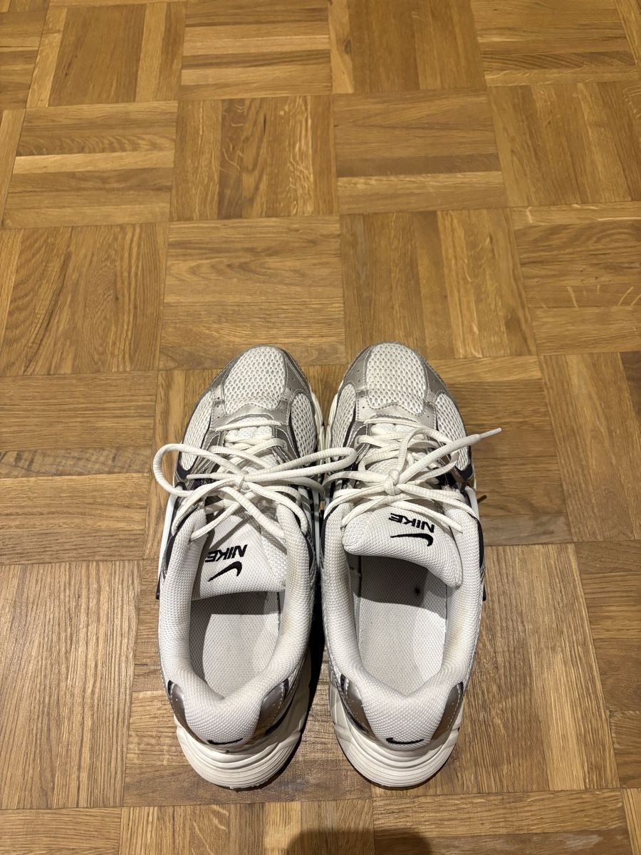 Nike Herrenschuhe: Nike V5 RNR – Neu (gemäss Beschreibung) aus Zürich von lvxmei 2