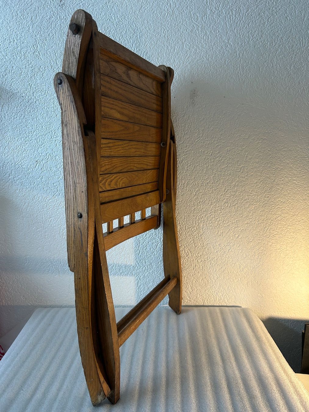 Stühle: Vintage - Holz Klappstuhl – Gebraucht aus La Chaux-de-Fonds von jacq_LaTsch0 6