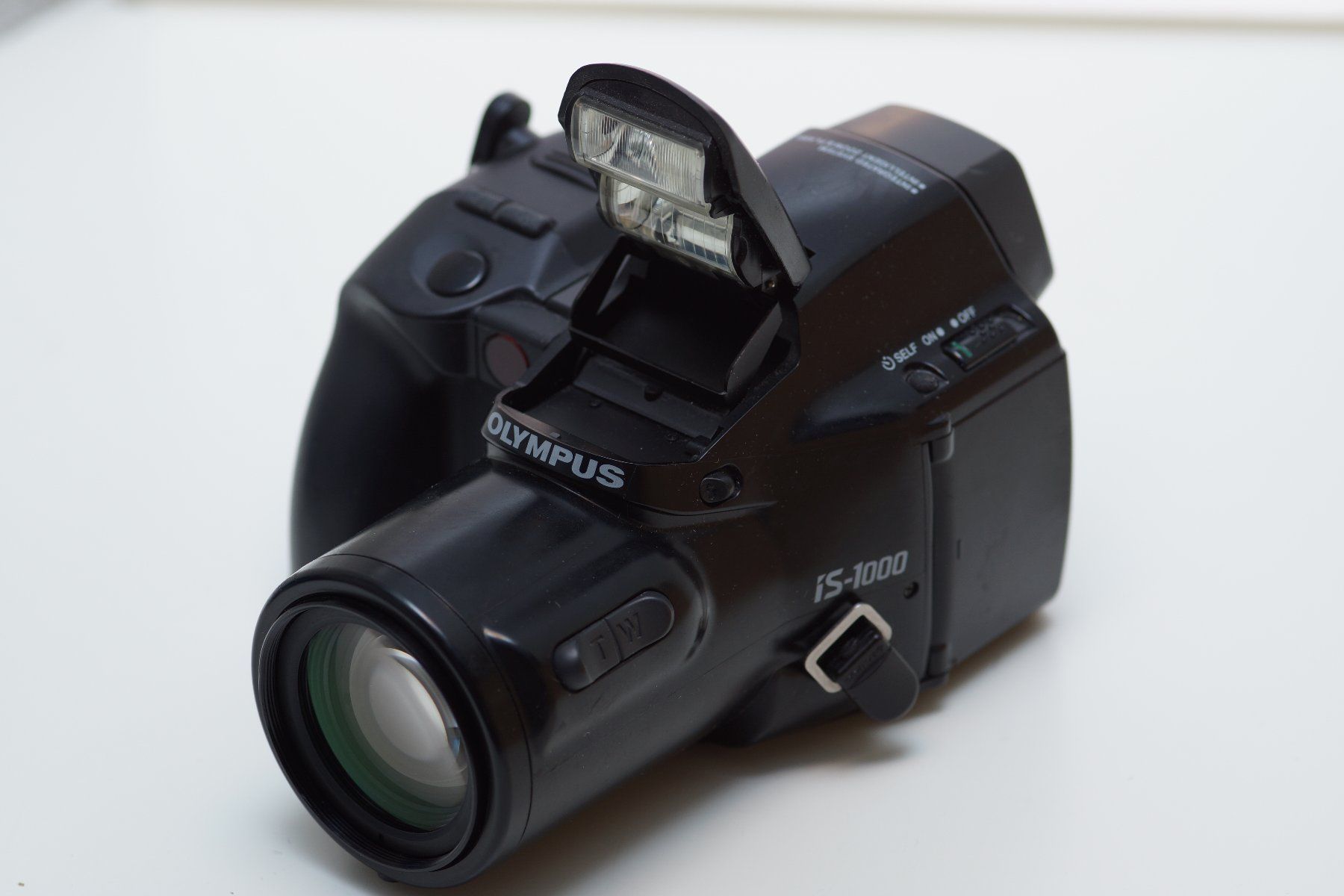 Olympus Fotocamera: Olympus iS-1000 (Vintage) – Difettoso da Wetzikon ZH venduto da ChrimsChrams
