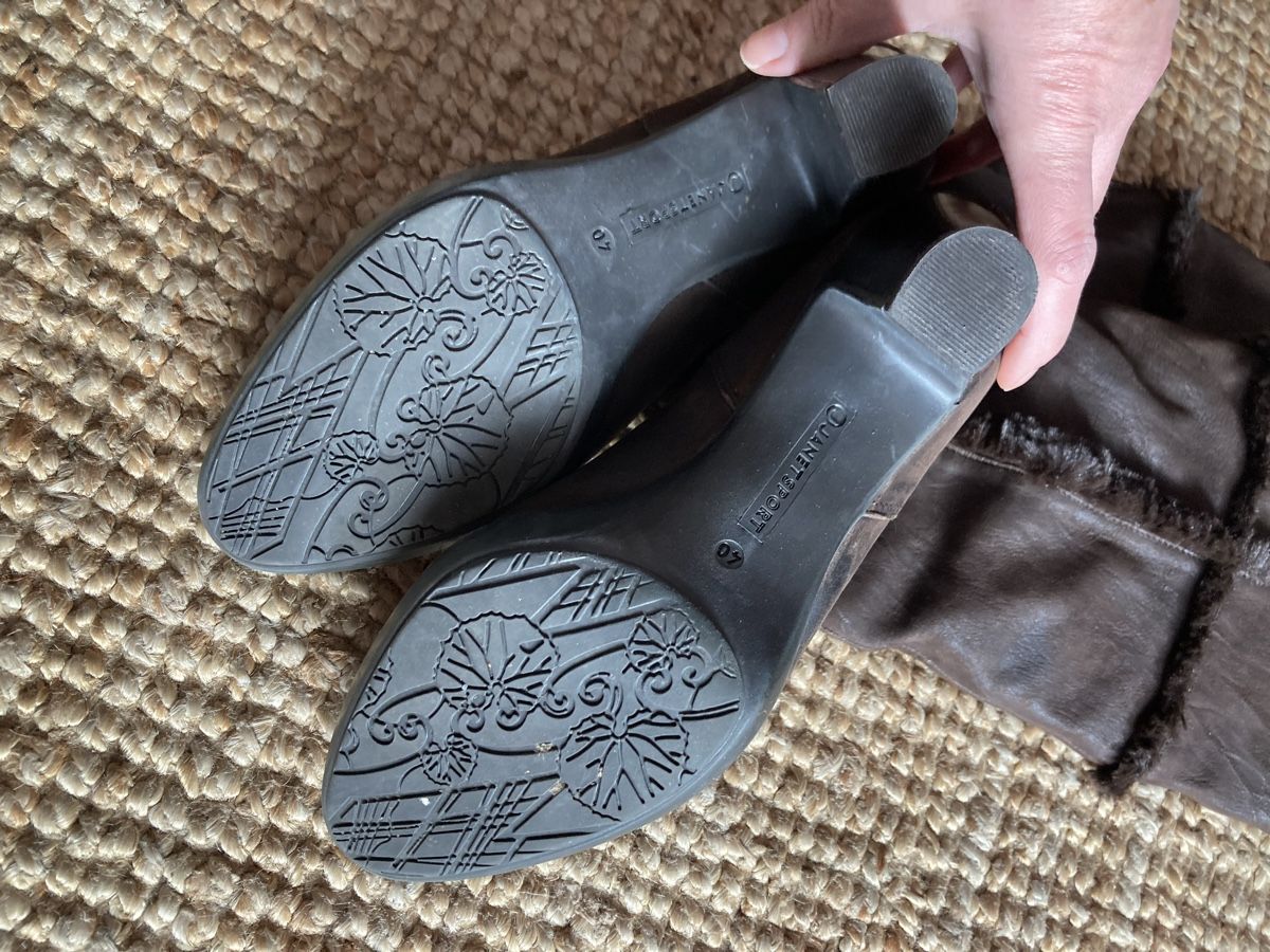 Scarpe da donna: Schöne Winterstiefel mit Absatz, Gr 40 – Usato da Azmoos venduto da alix001 2