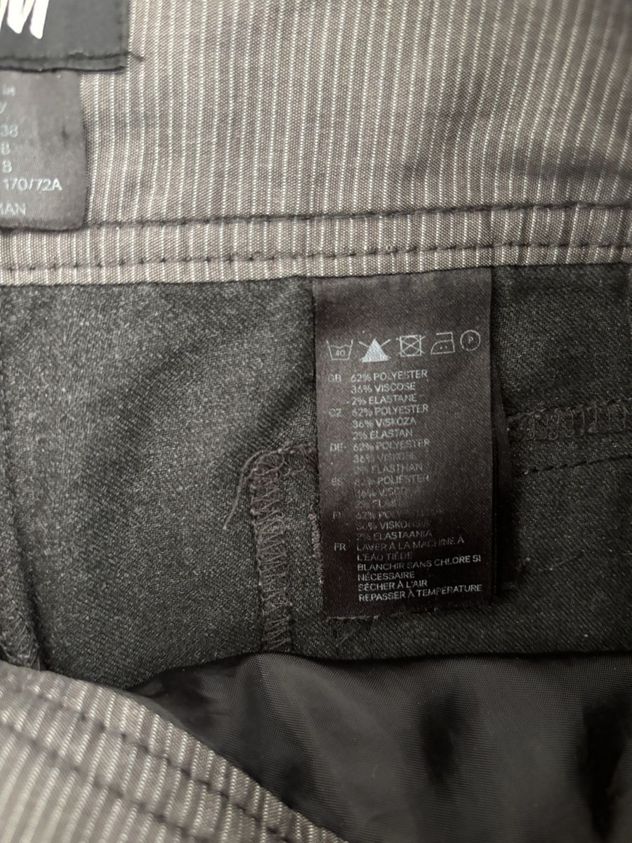 H&M Pantaloni: Elegante Shorts H&M Gr. 36 – Usato da Luzern venduto da aloevira 4