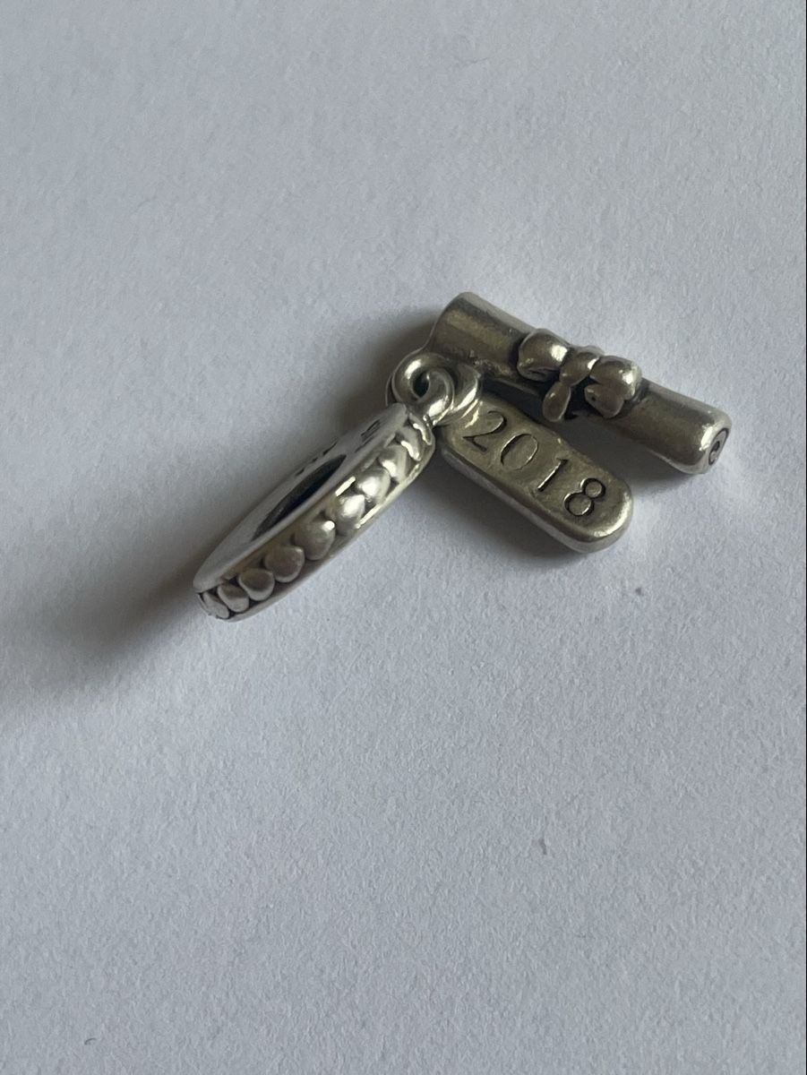 Pandora Ciondoli: Pandora charm Schriftrolle – Usato da Zürich venduto da regenwetter100 2