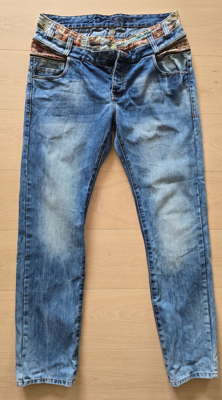 Desigual Jeans: Coole Desigual Jeans – Usato da Winterthur venduto da Mick77