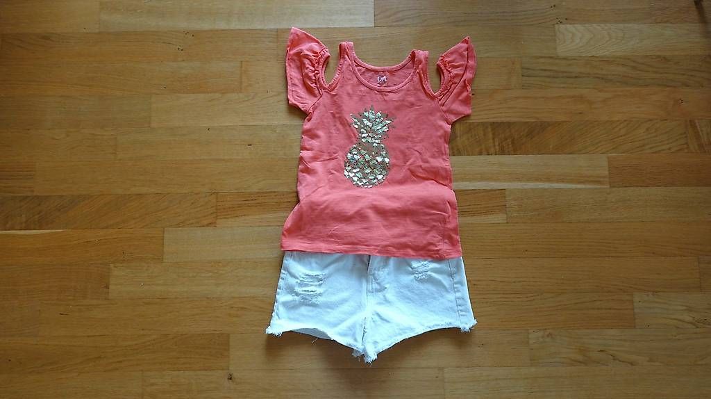 Lotti & Set di vestiti: Set Short + T-shirt C&A G128 – Usato da Uster venduto da Blake13