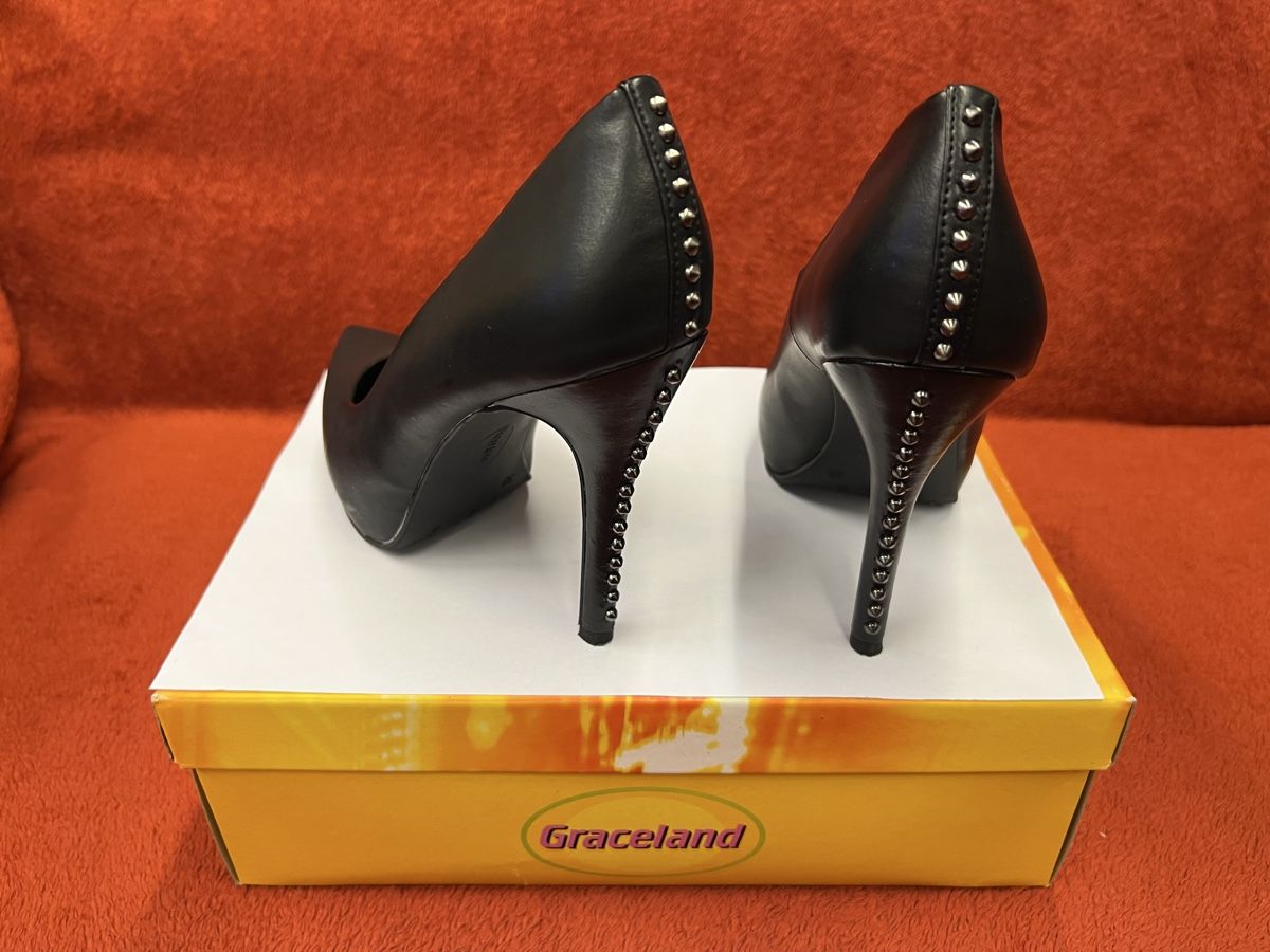 Graceland Scarpe da donna: Schwarze Heels mit Nieten Grösse 38 – Usato da Zürich venduto da rigani 2