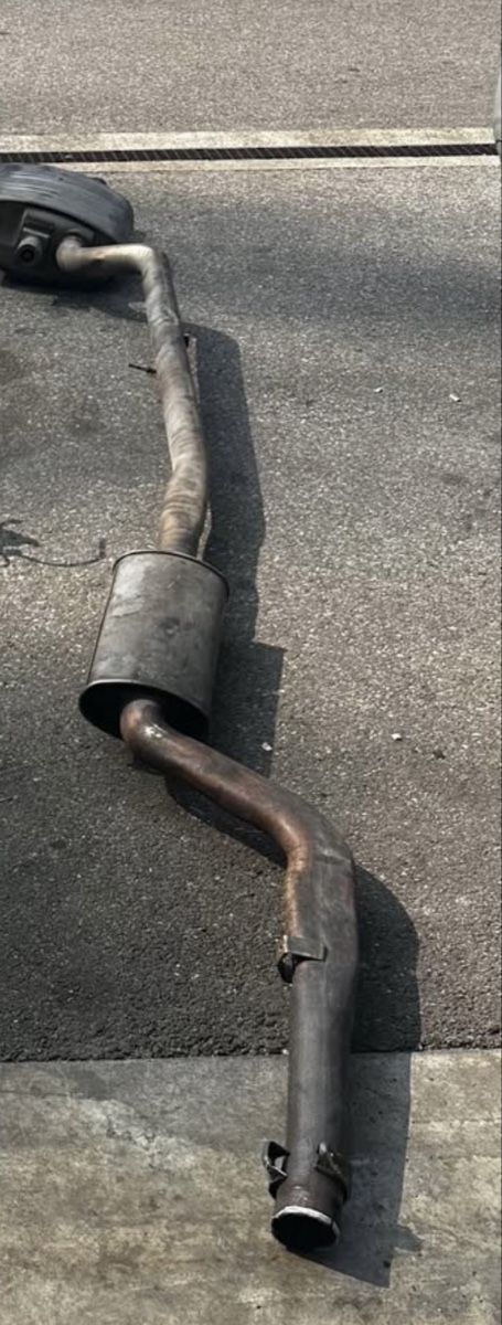 BMW Auspuffanlagen: Bmw E61 Auspuffanlage ohne DPF!!Ab 1.- – Gebraucht aus Grenchen von Carzio