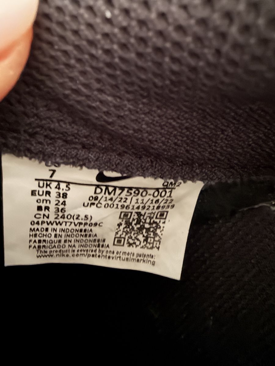 Nike Scarpe da uomo: Nike Schuhe – Nuovo (secondo la descrizione) da Kehrsatz venduto da Yshania 4