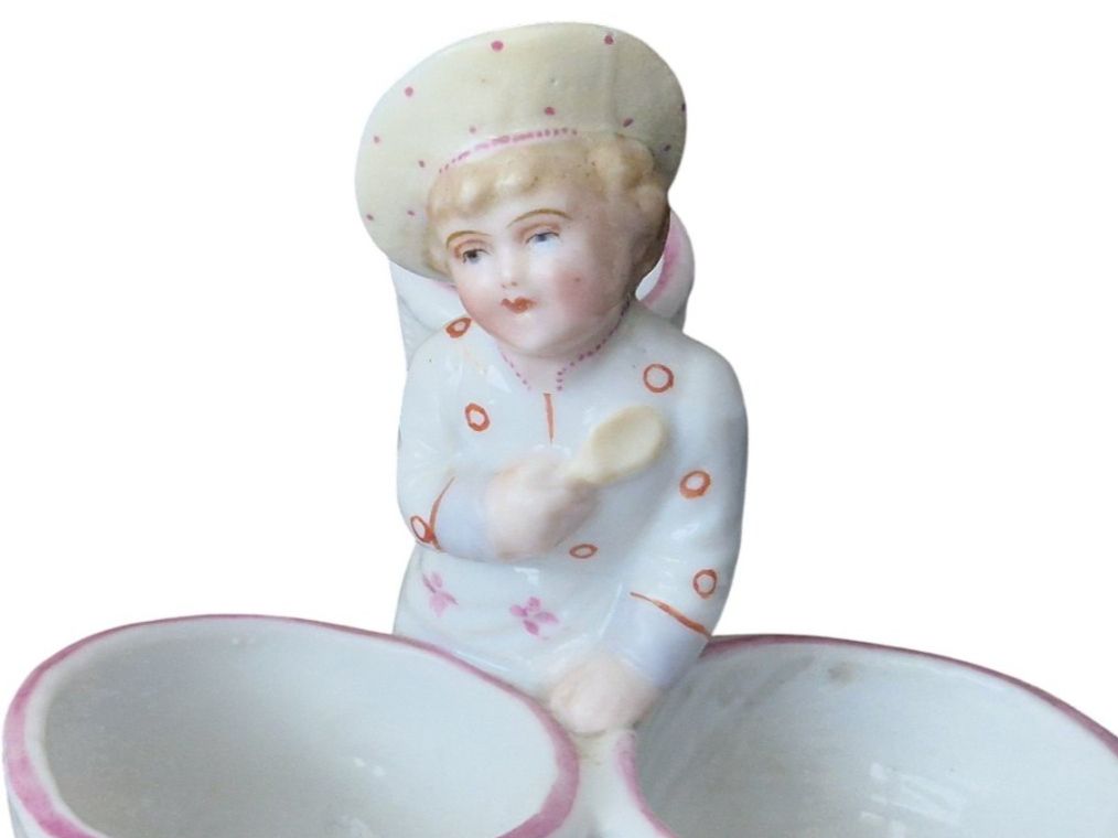 Altre Stoviglie: antike Porzellanfigur Eierbecher – Usato da Mörschwil venduto da antiksalon 1