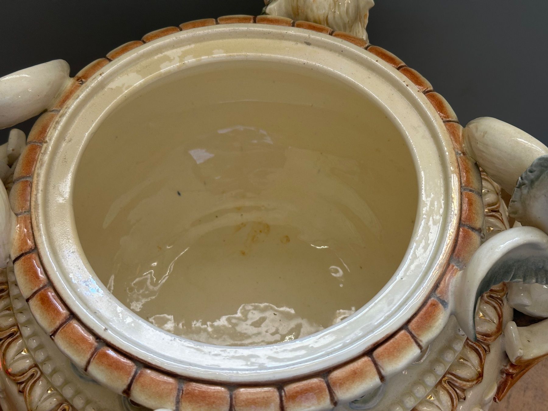 Vasen & Gefässe: Prunk-Terrine / Deckelvase – Capodimonte-Stil – Gebraucht aus Otelfingen von Yossi-68 8