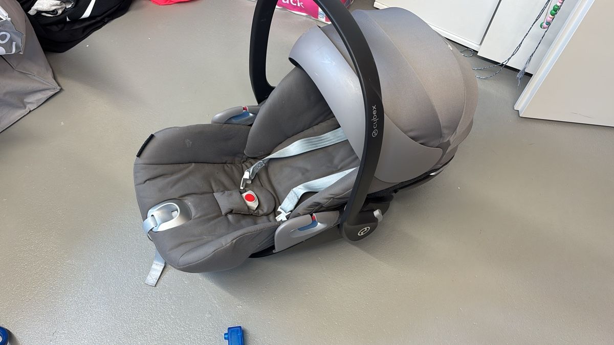 Cybex Seggiolini per auto: Cybex Platinum Babyschale – Usato da Rüti ZH venduto da sar_fch9 1