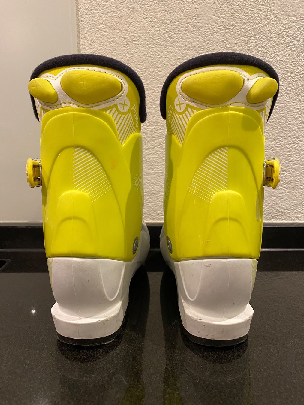 Scarpe da uomo: Kinderskischuh 29-32 – Usato da Dürnten venduto da nicolegrossmann01 1