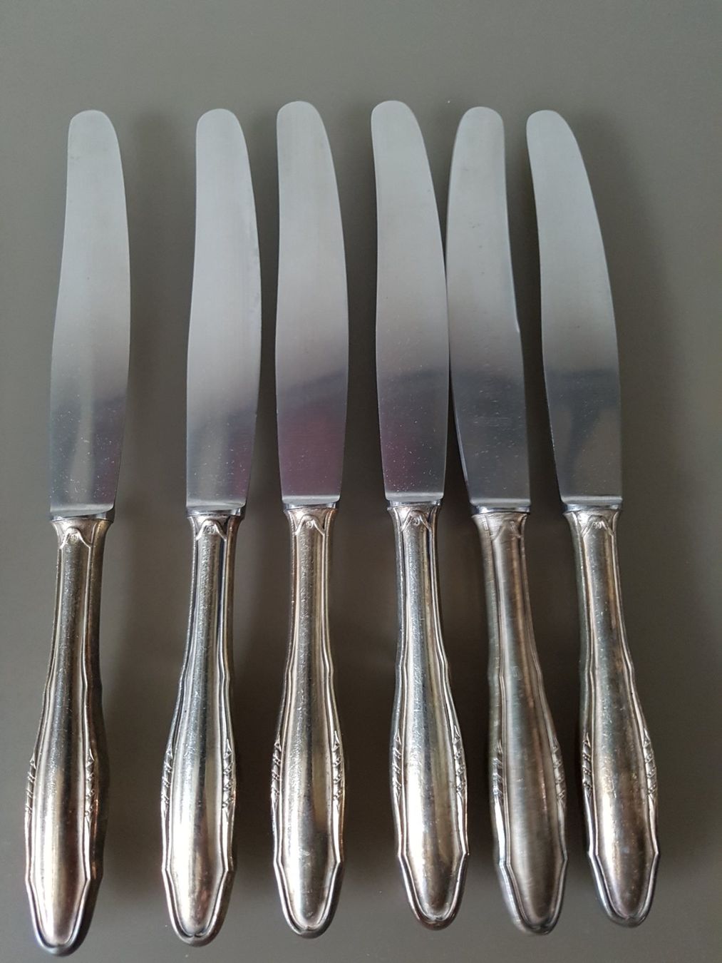 Posate: Letzte Gelegenheit / Vintage 6 Stk. versilberte Messer – Usato da Riehen venduto da robs2026