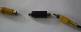Adaptateur Cinch (RCA) - S-Vidéo (d)