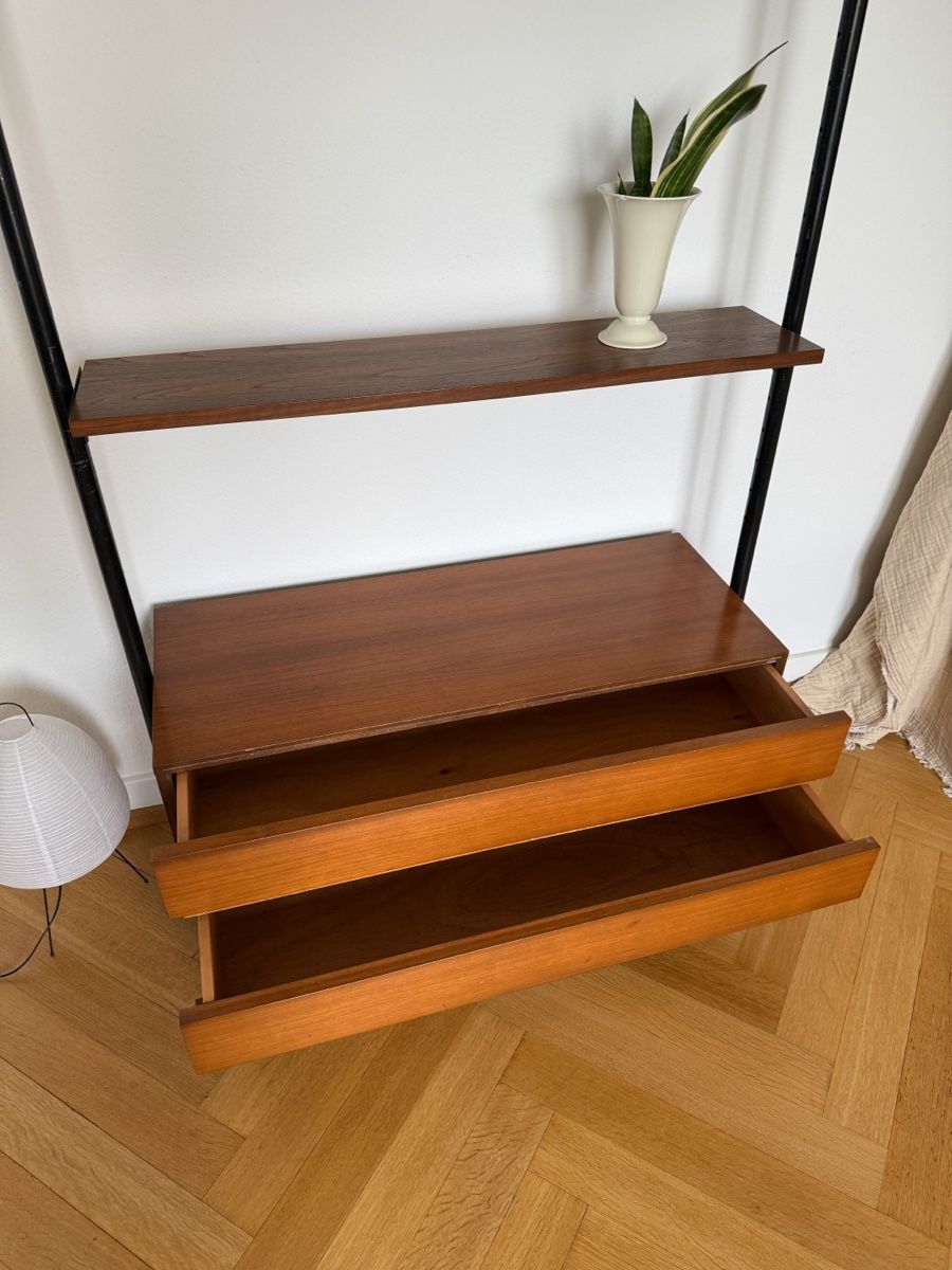 Scaffali: Midcentury Teakholz Teleskopregal – Usato da Basel venduto da Barty 2
