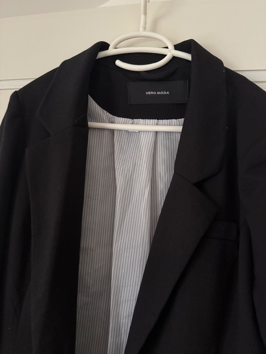 Vero Moda Jacken: Vero Moda Blazer, Schwarz, ungetragen – Neu (gemäss Beschreibung) aus Zürich von maggi96 1