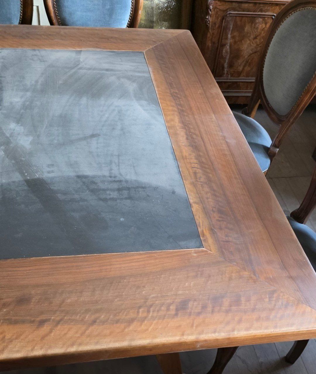 Tables: Wunderschöner, unrestaurierter Tisch mit Schieferplatte – D'occasion à Flums par Flumsantik 2