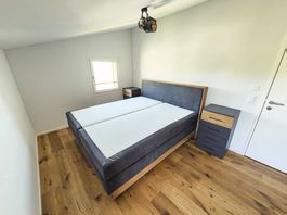 Schlafzimmer komplett (inkl. Kleiderschrank)