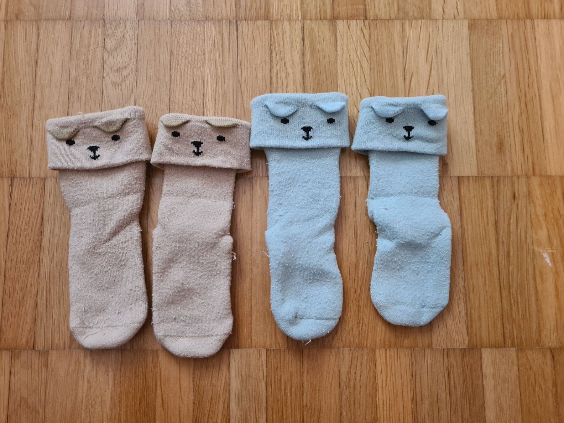 Socken für Kinder: LINDEX Babysocken Gummisohle 2 Stk. – Gebraucht aus Jona von Good_luck_ 1