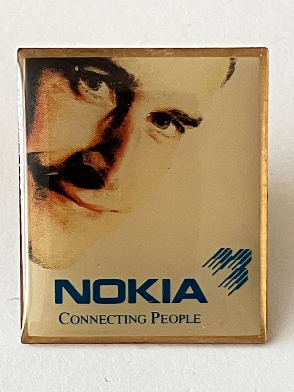 Placchette & Badge: 1 Pin Nokia Connecting People – Usato da Basel venduto da djwwpp