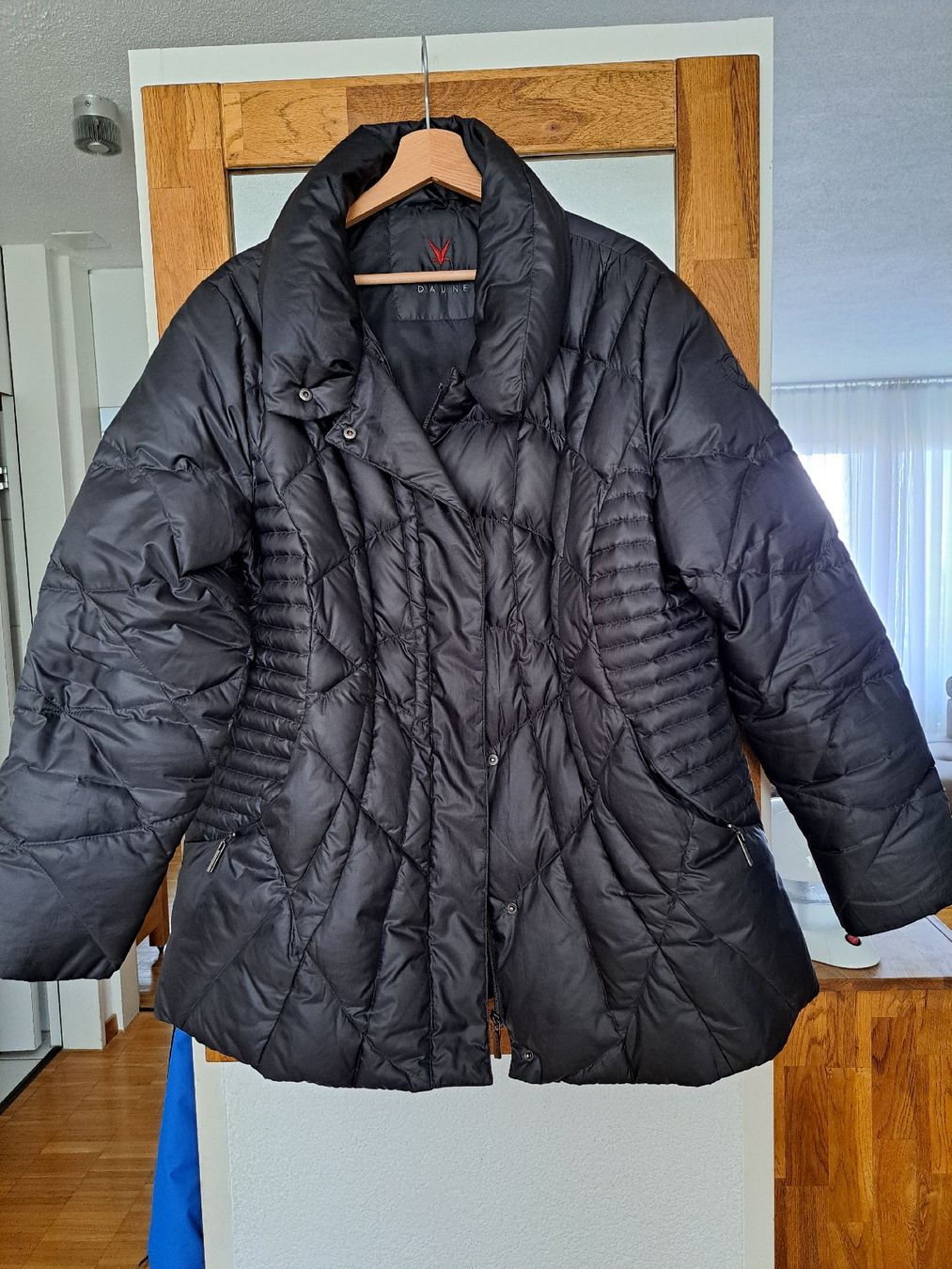 Giacche: Daunen- Winterjacke Gr 46 – Usato da Kloten venduto da Buki-Sneki
