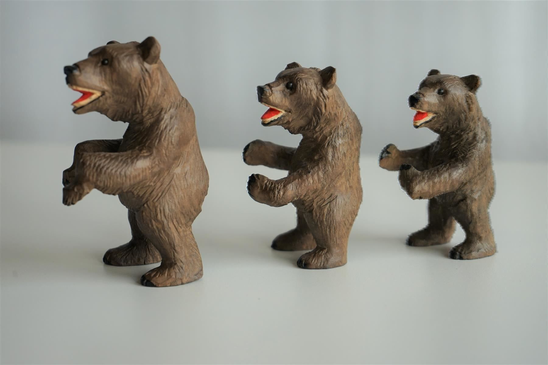 Figuren: 3 Bären, geschnitzt – Gebraucht aus Brienz BE von P.Edelweiss 1