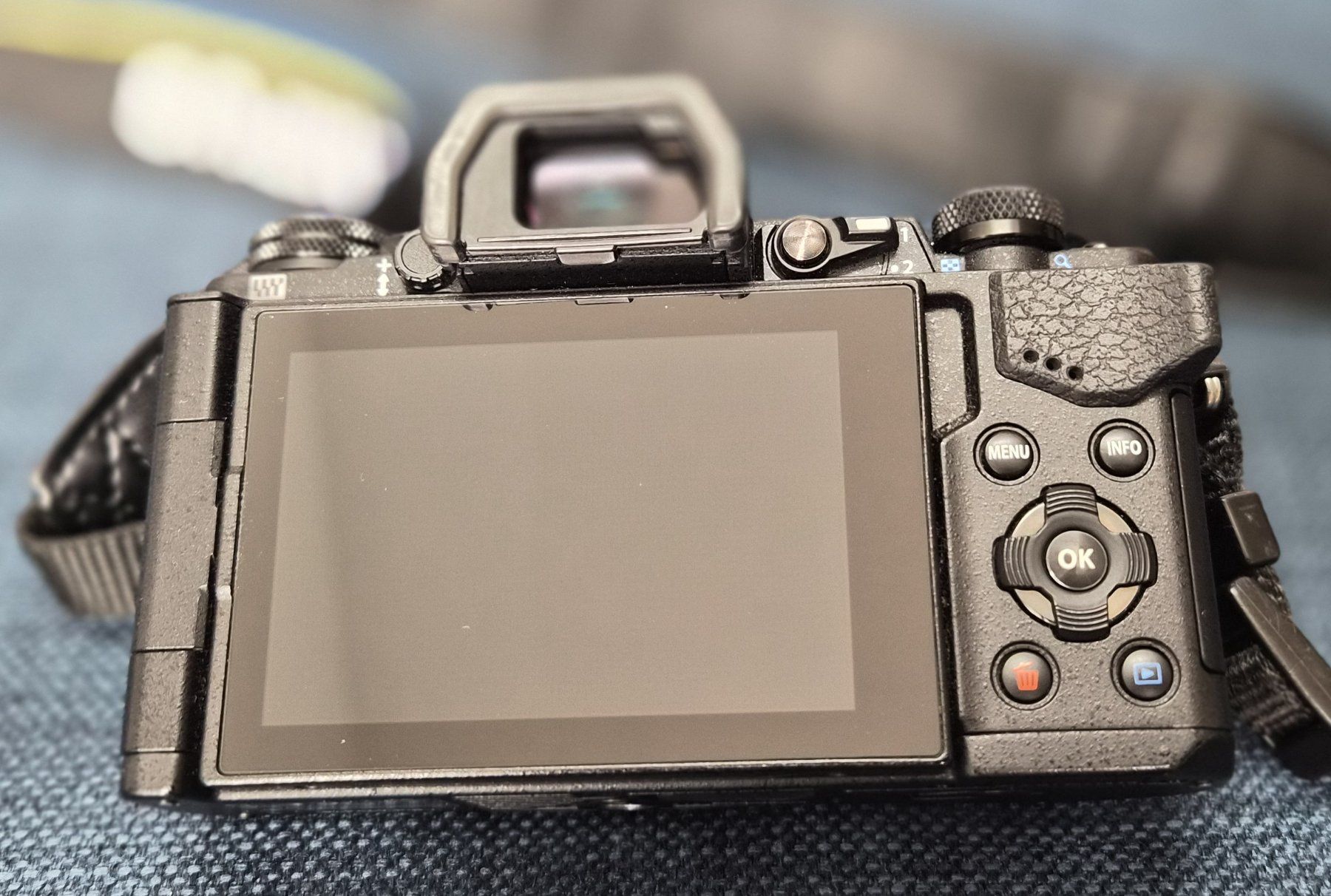 Olympus Fotocamera: Olympus OM-D E-M5 II – Usato da Bern venduto da kacepe 2