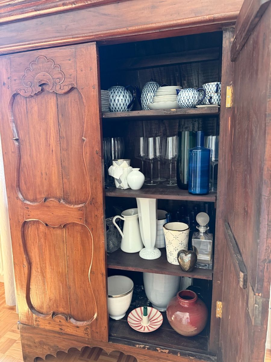 Schränke: Wunderschöner Schrank aus Teak – Gebraucht aus Kilchberg ZH von Glockenhaus 3