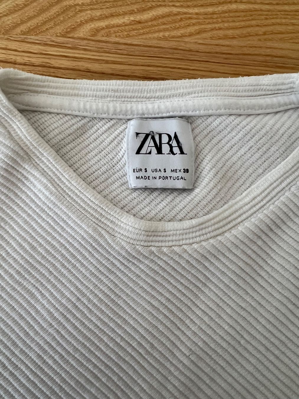 Zara Maglioni & Felpe: Zara white jumper – Usato da Erlenbach ZH venduto da Ma.Pi 2