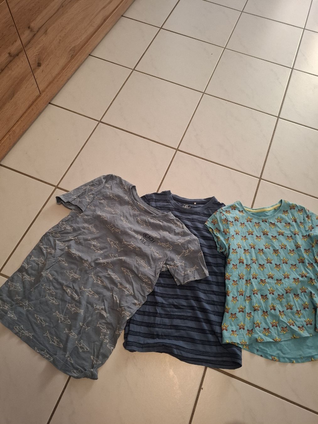 Lotti di vestiti: Tshirt Paket  – Usato da Luzern venduto da s.teffi
