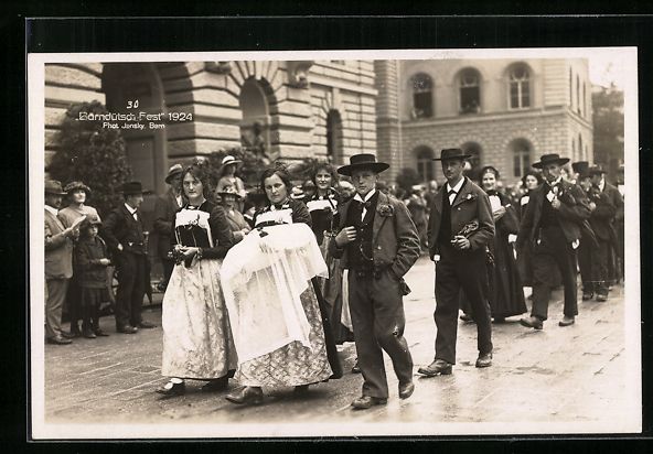 Cartoline postali: Bern, Bärndütsch Fest 1924, Berner Paa – Usato da Berlin venduto da bartko-reher