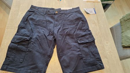 Bermuda kurze Hosen marine Gr. M