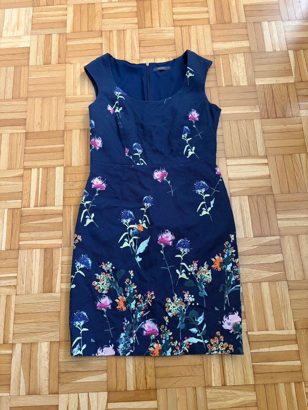 Esprit Vestiti: Schöne Kleid von Esprit Grösse S/M – Usato da Zürich venduto da Miush999