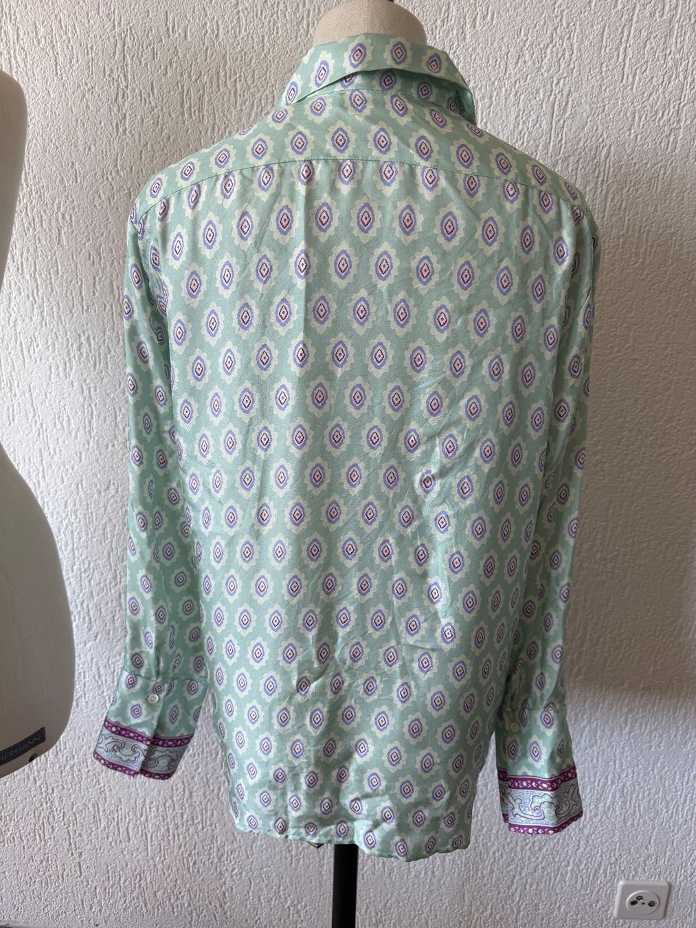 Sandro Blusen: Sandro Bluse Grösse 3 mintfarben gemustert – Gebraucht aus Nidau von Preloved_Nidau 1