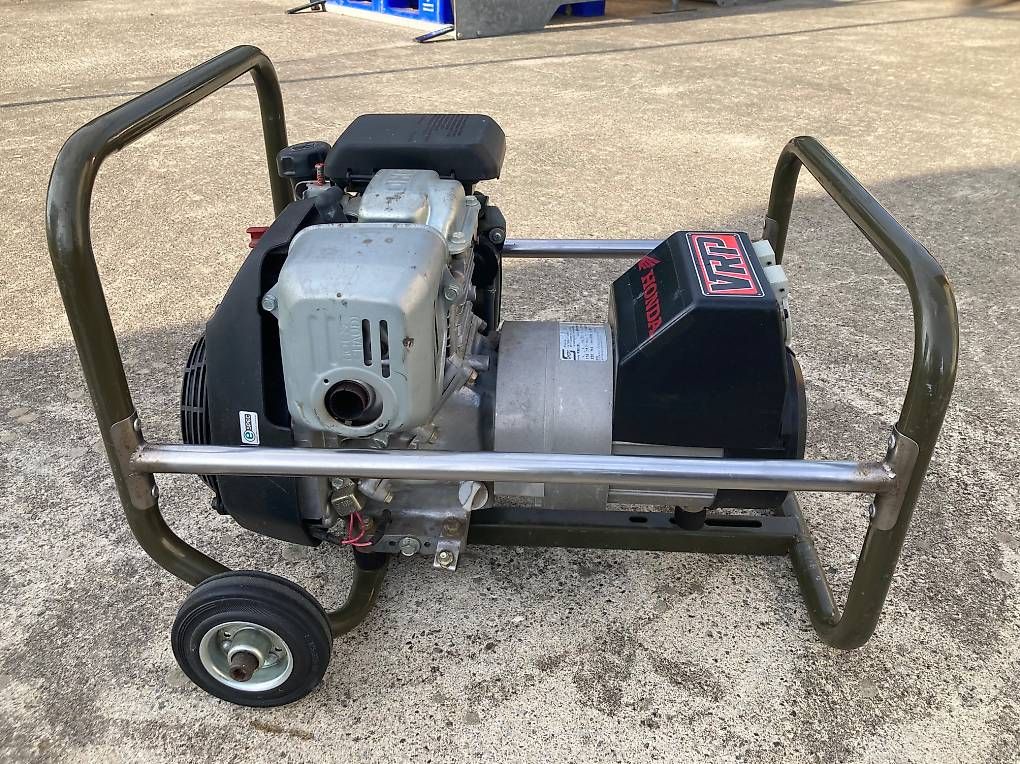 Honda Generatori di corrente: Génératrice Honda 2.2Kw 230V – Usato da Trey venduto da Vrp 2
