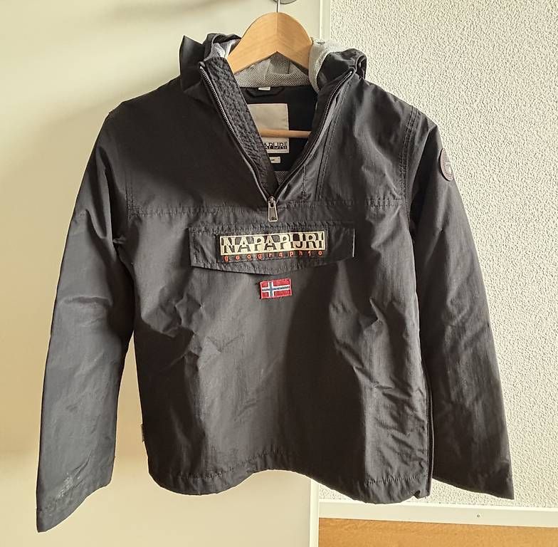 Napapijri Giacche & Cappotti: Kinder Regenjacke NAPAPIJRI – Usato da Riggisberg venduto da NZsheep