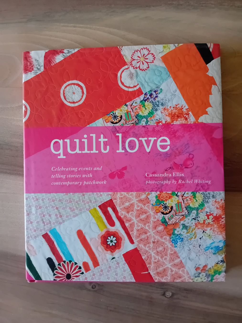 Libri: Quilt Love by Cassandra Ellis. Contemporary patchwork! – Usato da Bern venduto da This_that_other_all 3