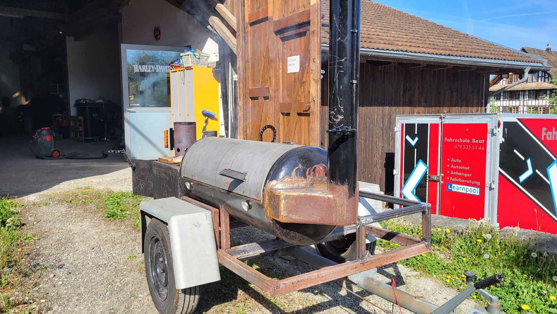 Griglie: BBQ Smoker Grill Projekt – Difettoso da Zwillikon venduto da Racer.124 1