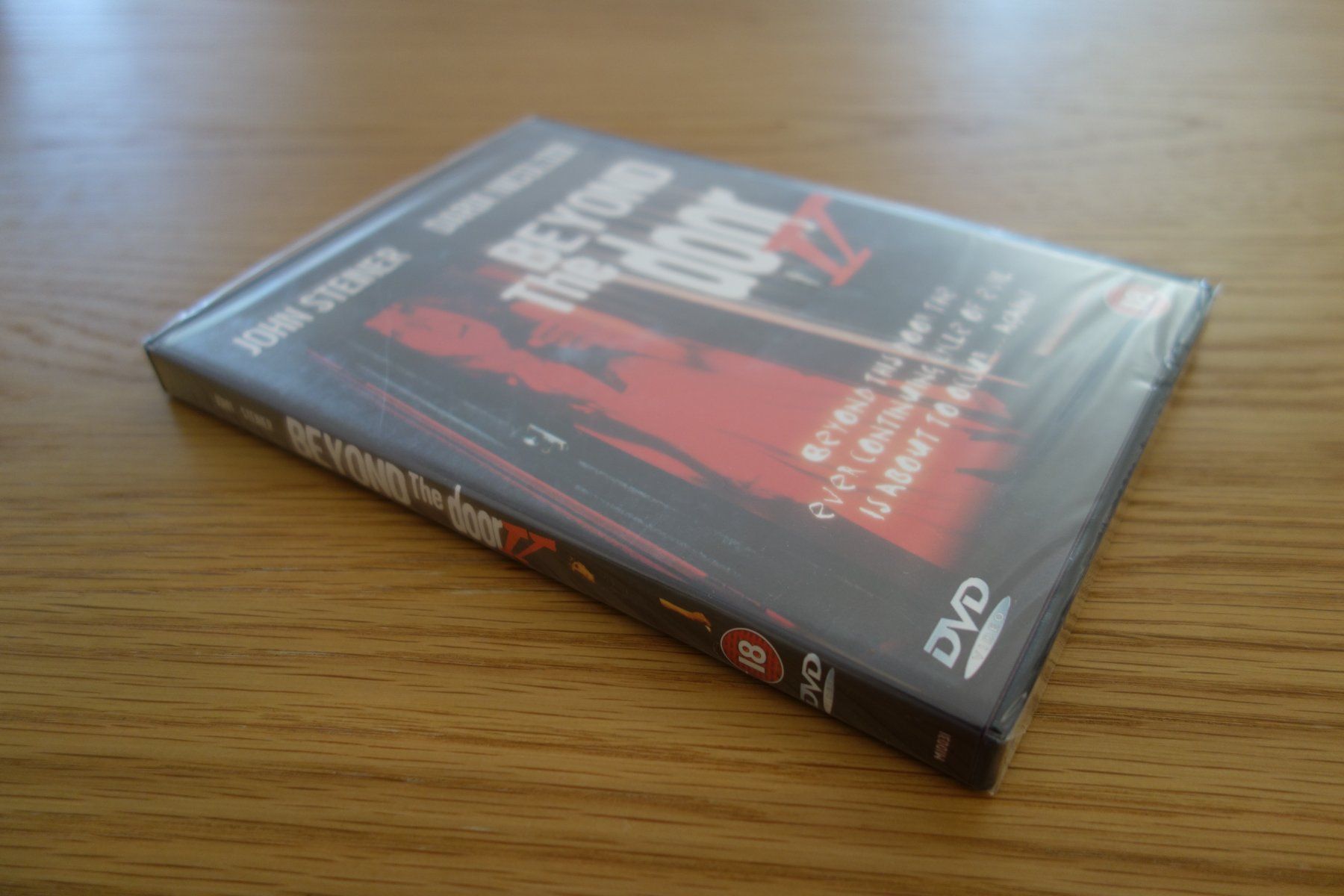 Tutti i DVDs: Beyond the door 2, DVD englisch – Nuovo e nell'imballaggio originale da Wil SG venduto da Donaldus 2