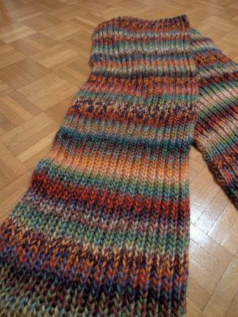 Warmer Winter-Schal, gestrickt, neuwertig, farbenfroh