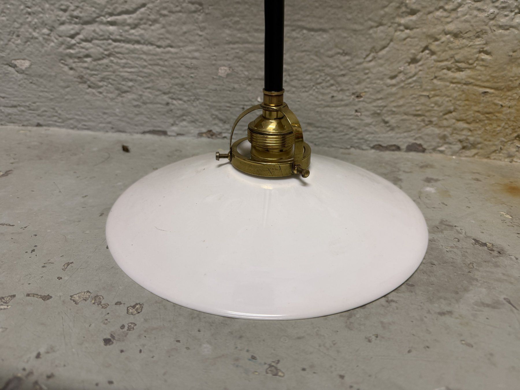 Lampadari & plafoniere: Original Jugendstil Pendelleuchte Eisen & Opalglas – Usato da Basel venduto da Roberto002 3