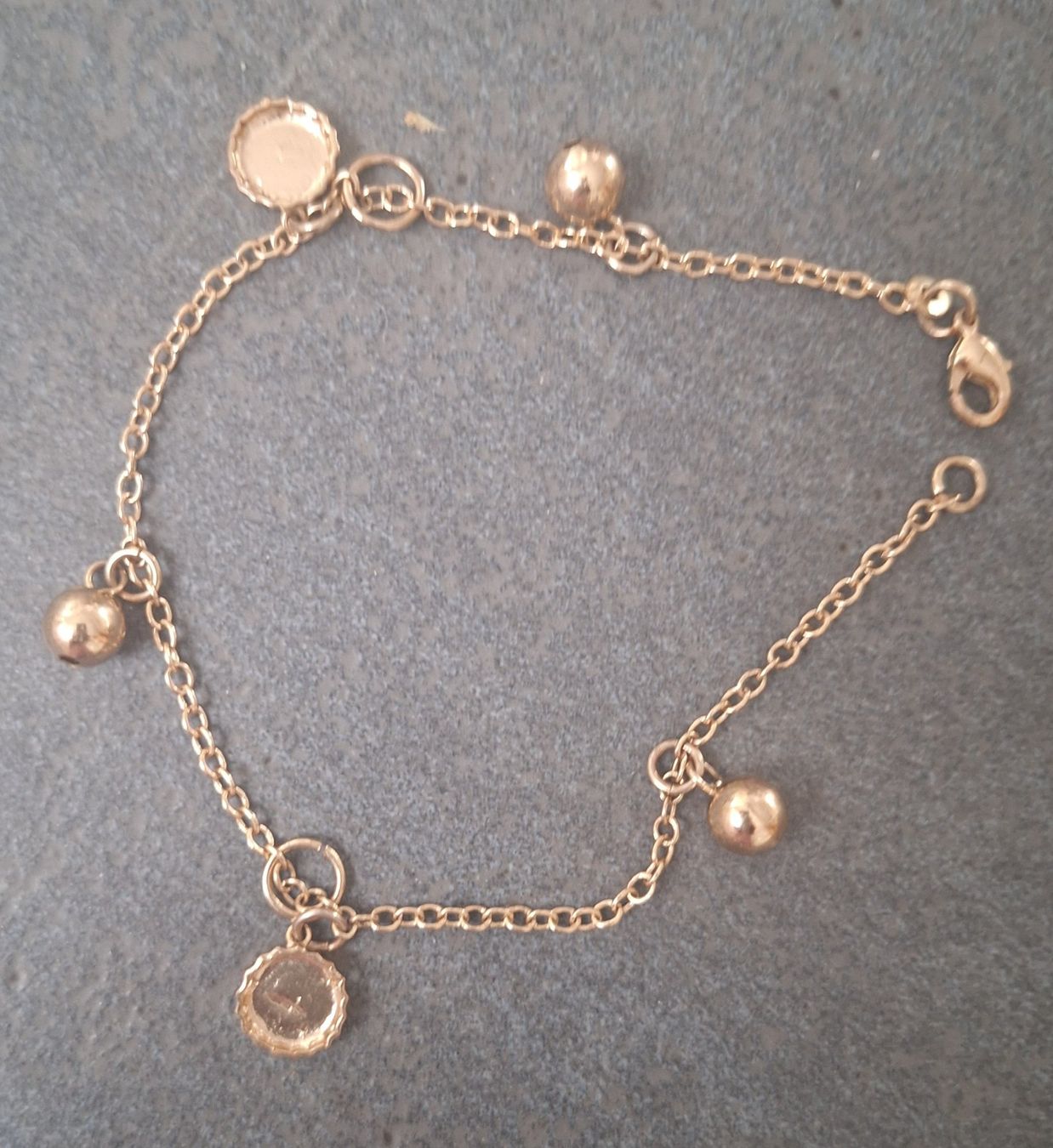 Bracelets: Armband mit Kugeln Vintage – D'occasion à Kerzers par ExpressoTerreno 1