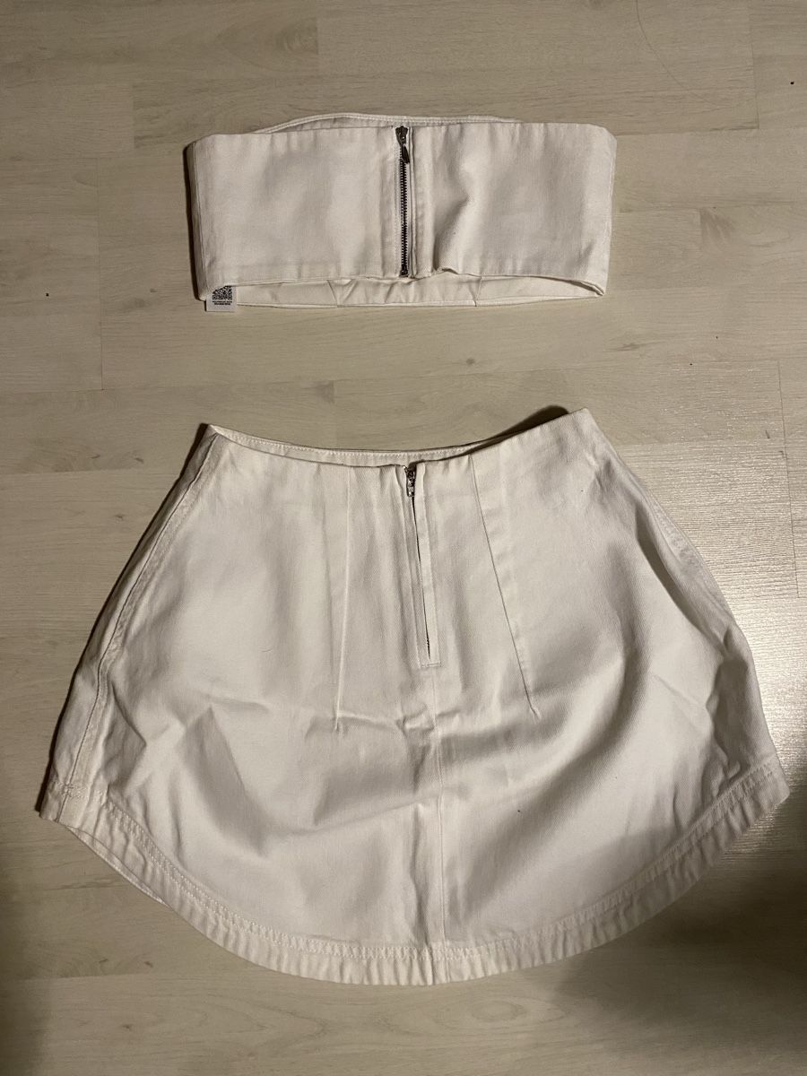 Asos Lotti di vestiti: Weisses Set, Rock und Top, Gr. 32 – Nuovo (secondo la descrizione) da Sitterdorf venduto da SecondHandRe 1