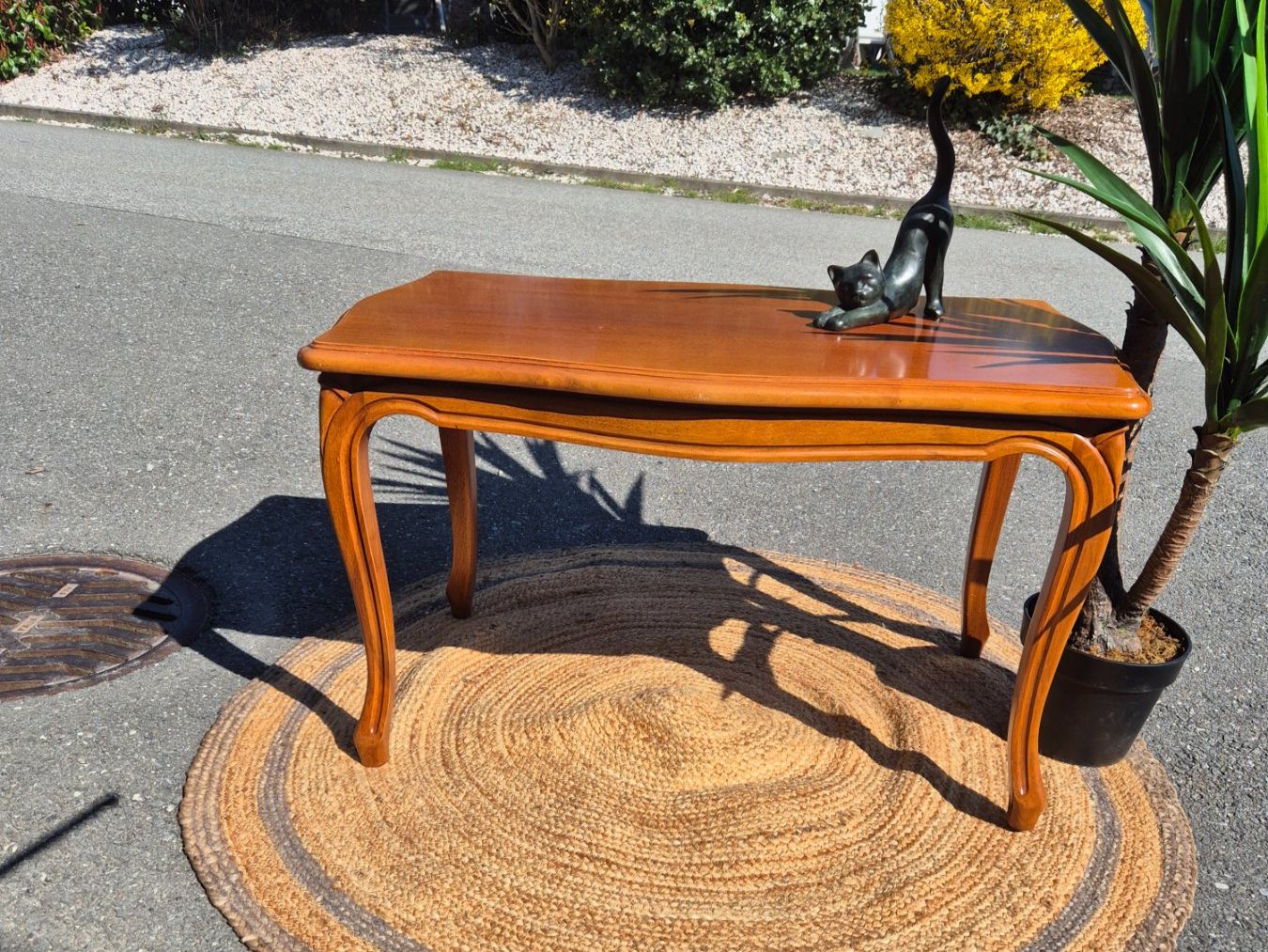 Tische: Table basse ancienne en bois – Gebraucht aus Fully von tameab