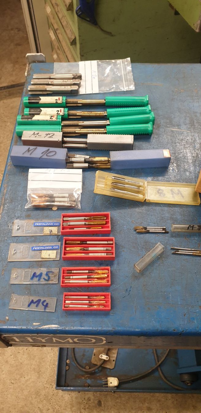 Tous les outils: Handgewindeschneider Gewindeschneider – D'occasion à Hünenberg par Gelini9