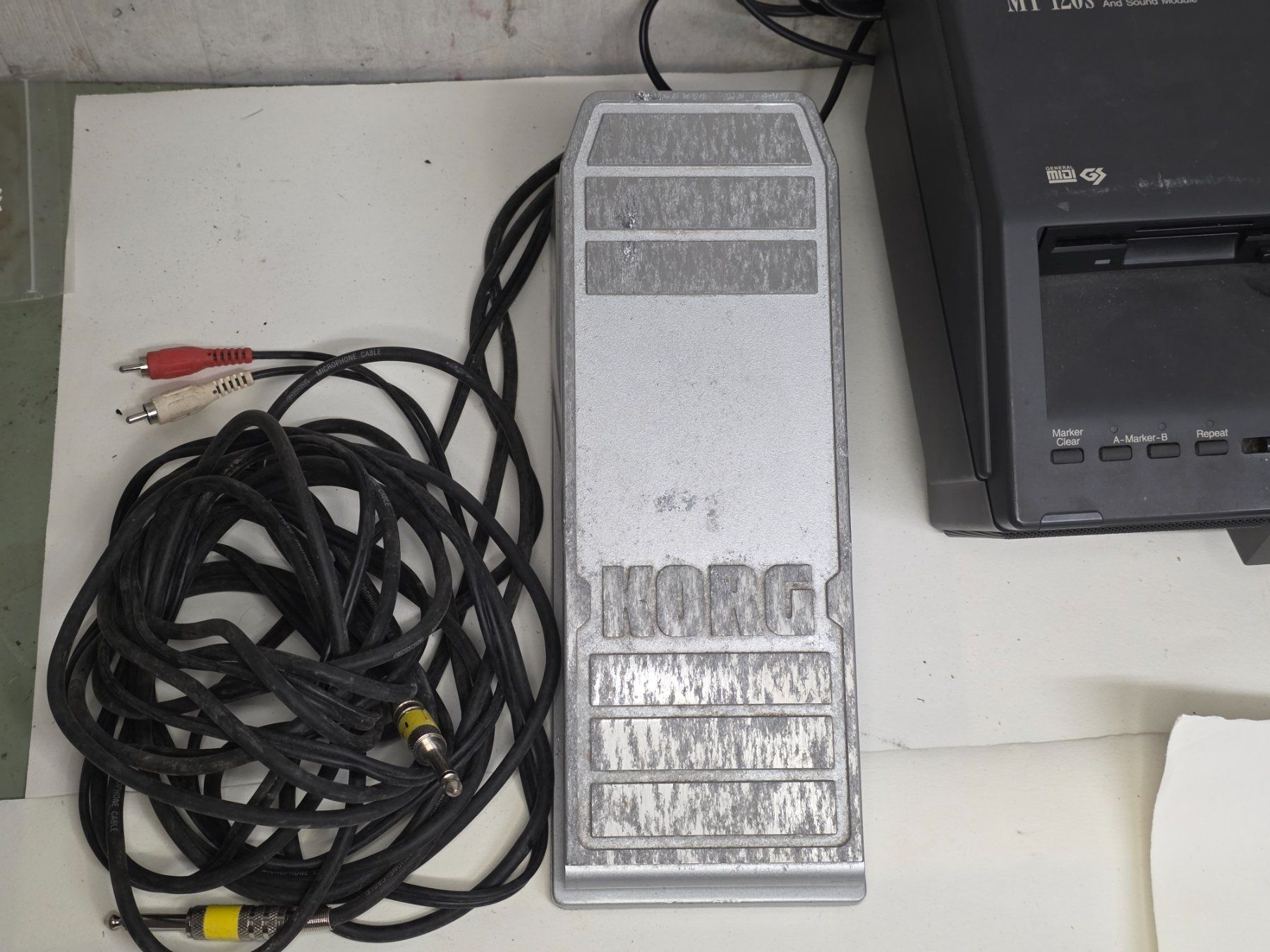 Korg Musikinstrumente: Roland MT 120s Digital Sequencer, KORG ih Interactive Vocal – Gebraucht aus Dietikon von Flohmiwelt 4