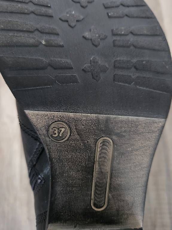 Scarpe da donna: Schnürstiefelette mit Absatz – Usato da Weier im Emmental venduto da Sho1326 2